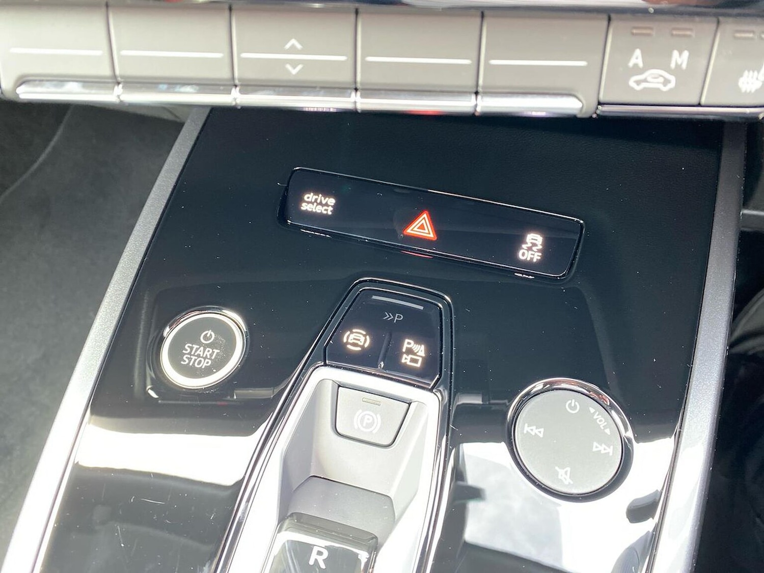 Used Audi Q4 e-tron 2025 for sale - 76187121: Photo 22