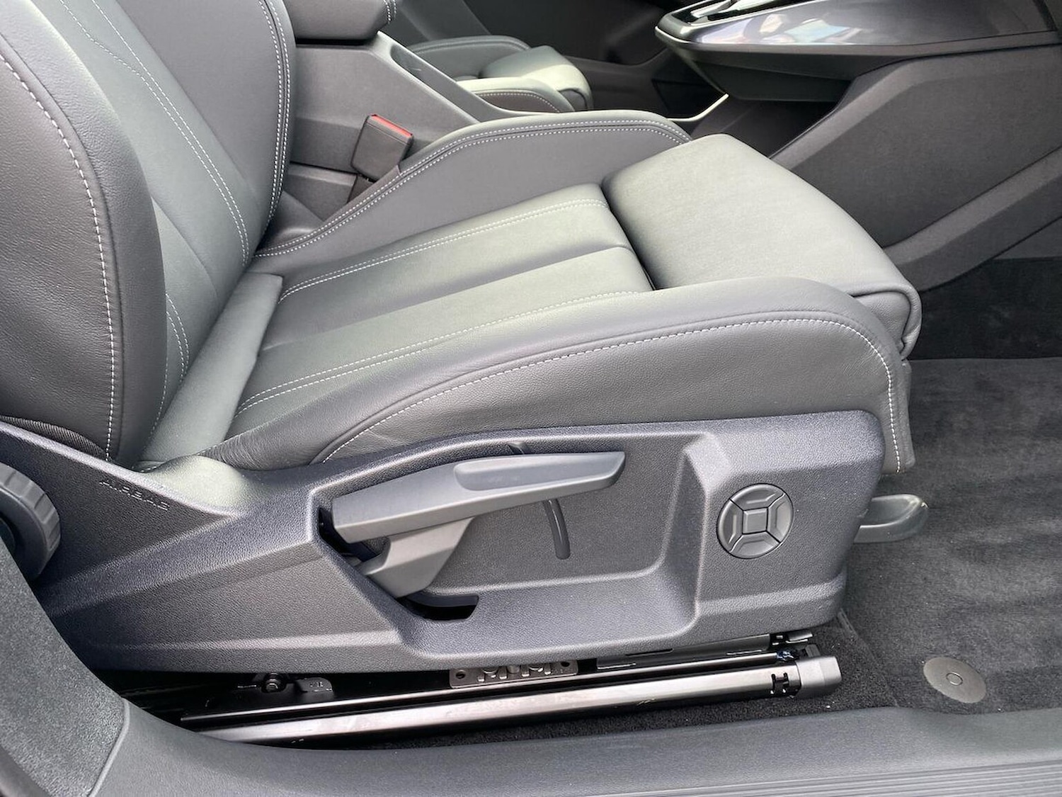 Used Audi Q4 e-tron 2025 for sale - 76187121: Photo 30
