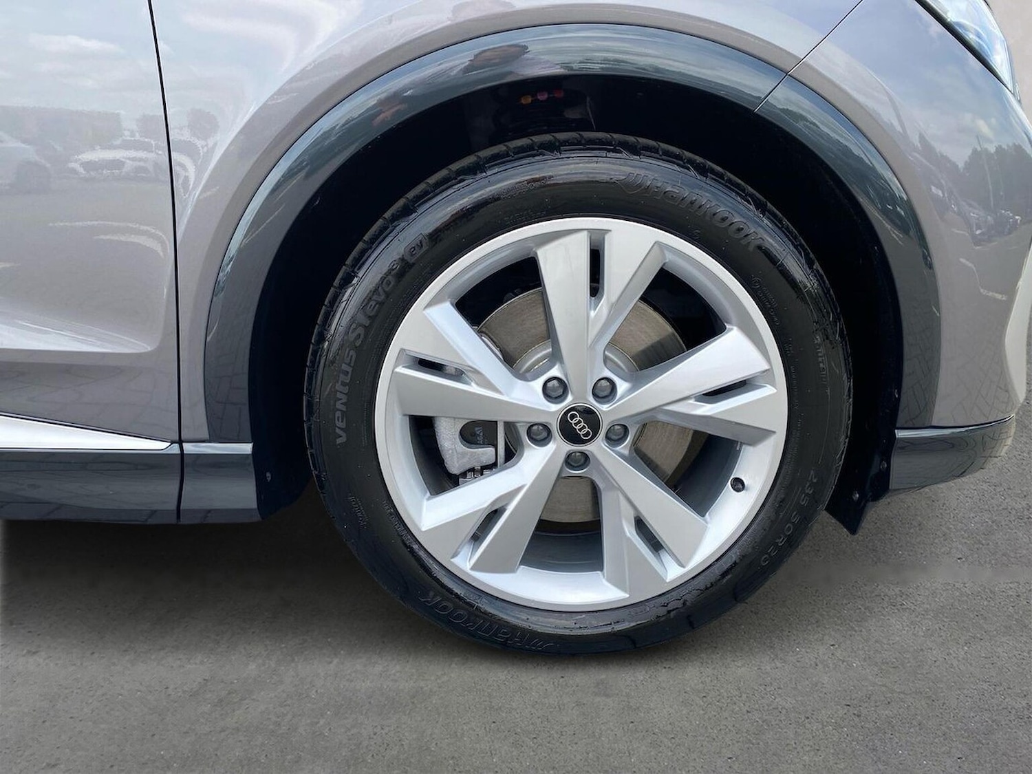 Used Audi Q4 e-tron 2025 for sale - 76187121: Photo 6
