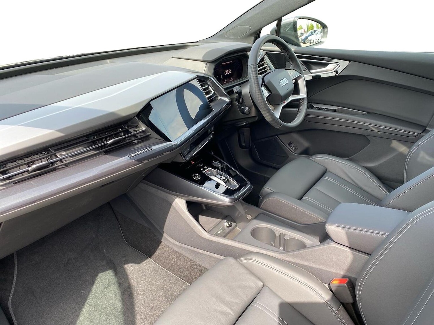 Used Audi Q4 e-tron 2025 for sale - 76187121: Photo 7