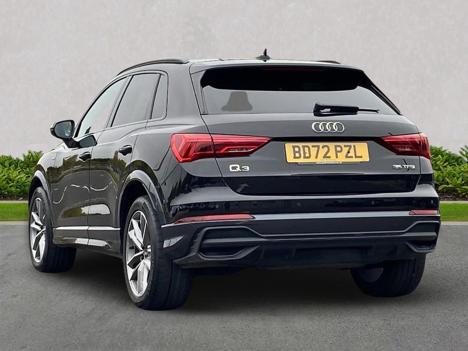 Used Audi Q3 2022 for sale - 76268384: Photo 2