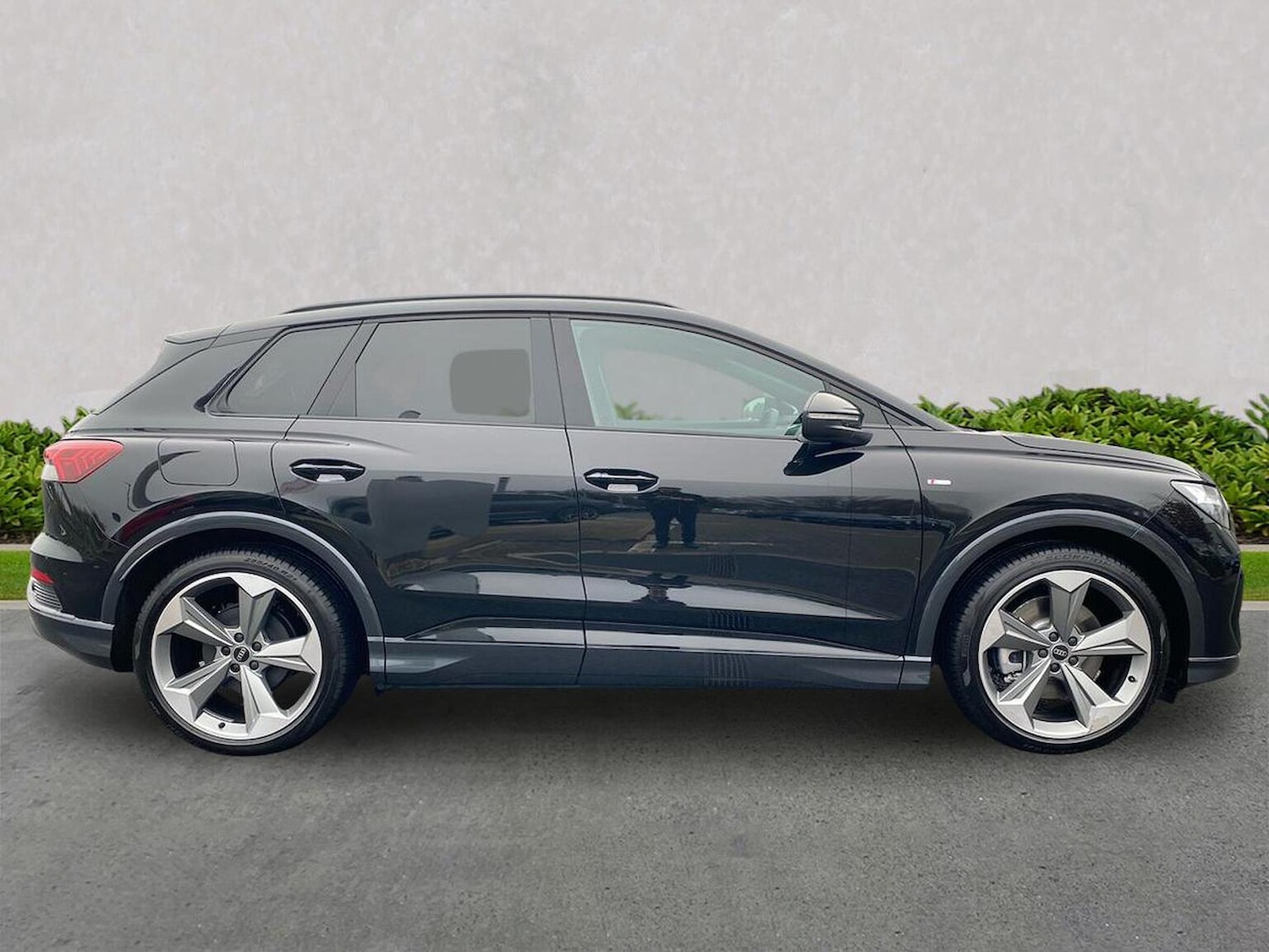 Used Audi Q4 e-tron 2025 for sale - 77019165: Photo 5