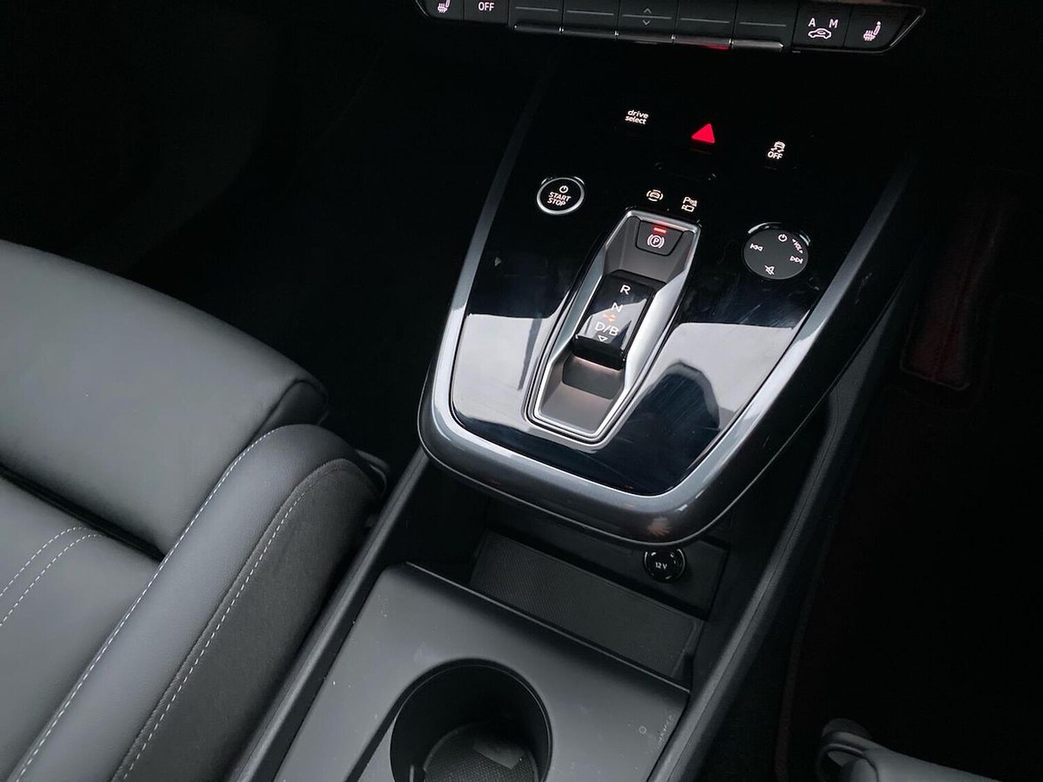 Used Audi Q4 e-tron 2025 for sale - 77019160: Photo 15