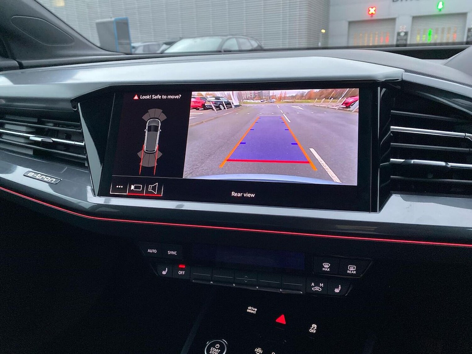 Used Audi Q4 e-tron 2025 for sale - 77019160: Photo 25