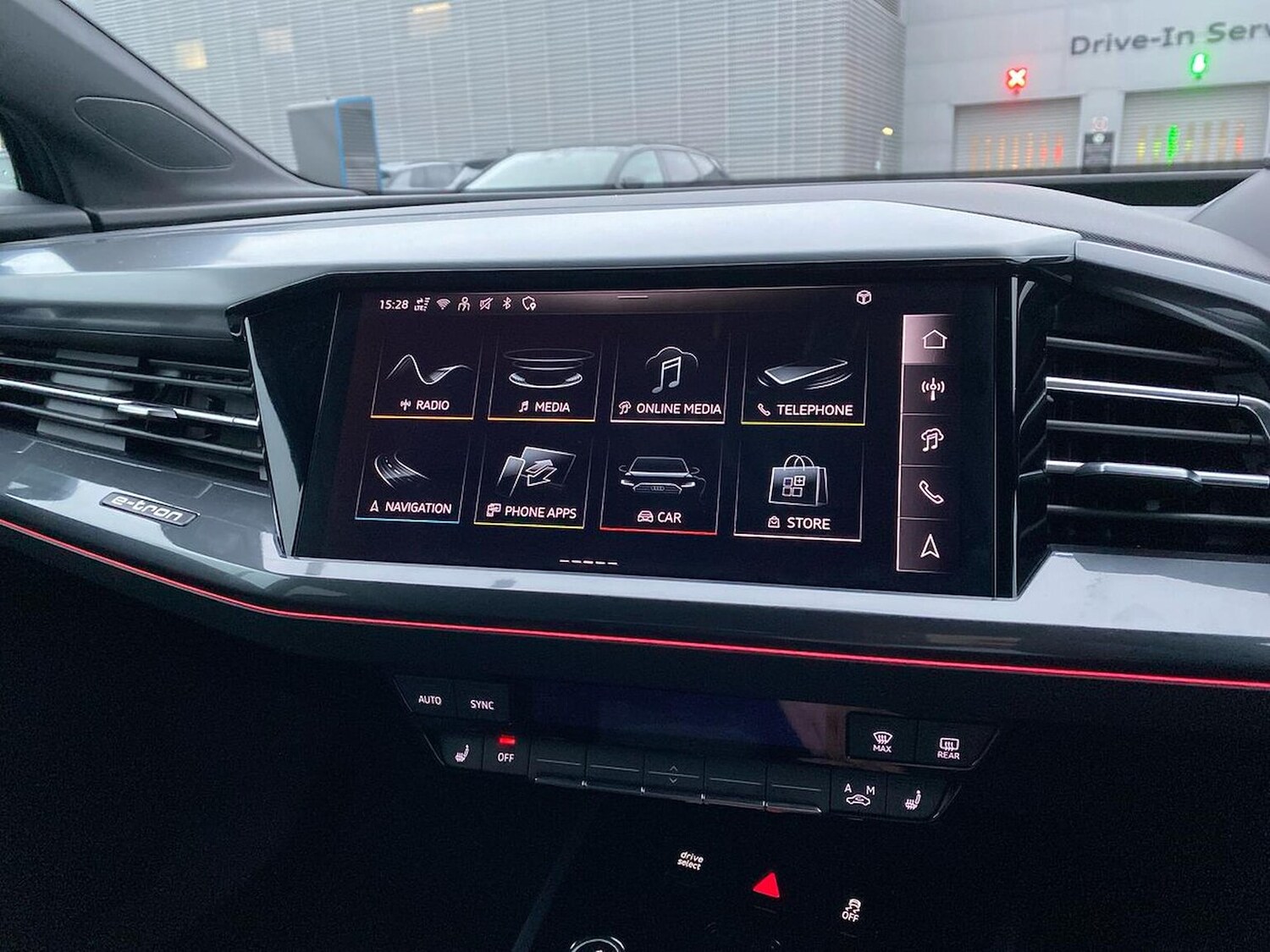 Used Audi Q4 e-tron 2025 for sale - 77019160: Photo 27