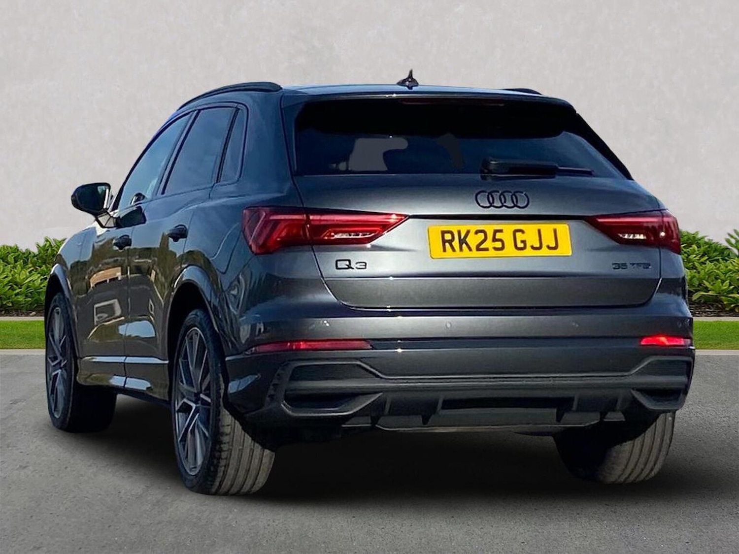 Used Audi Q3 2025 for sale - 76114335: Photo 2