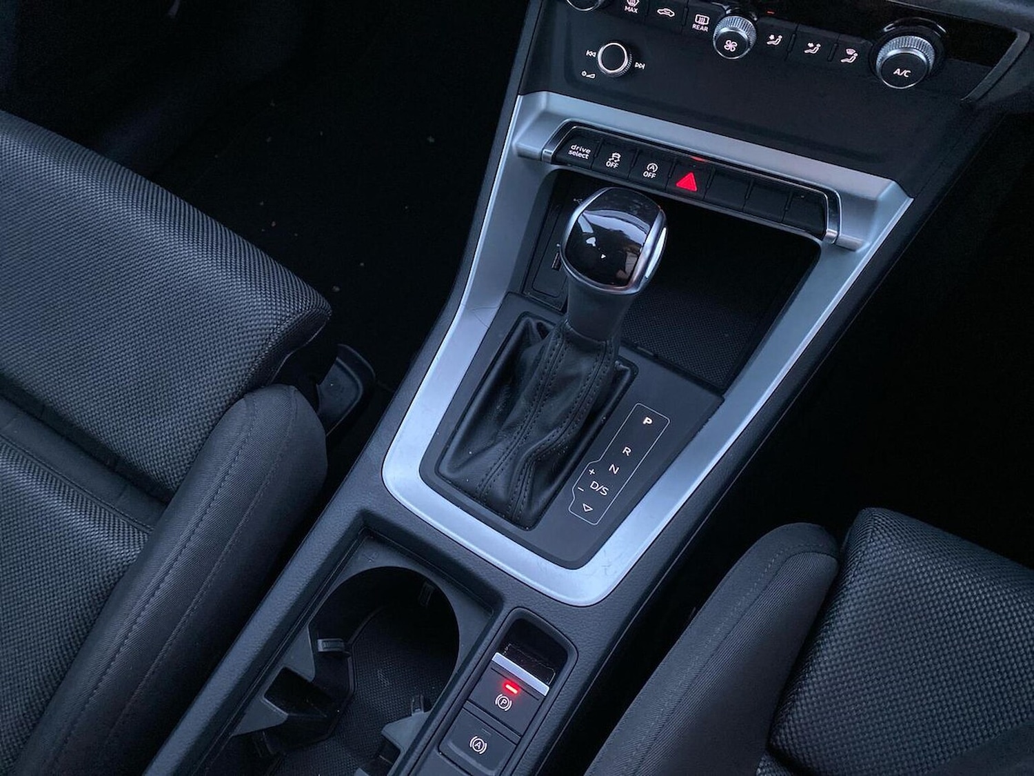 Used Audi Q3 2019 for sale - 77073176: Photo 15