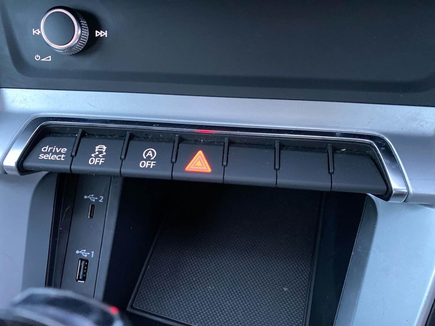 Used Audi Q3 2019 for sale - 77073176: Photo 24