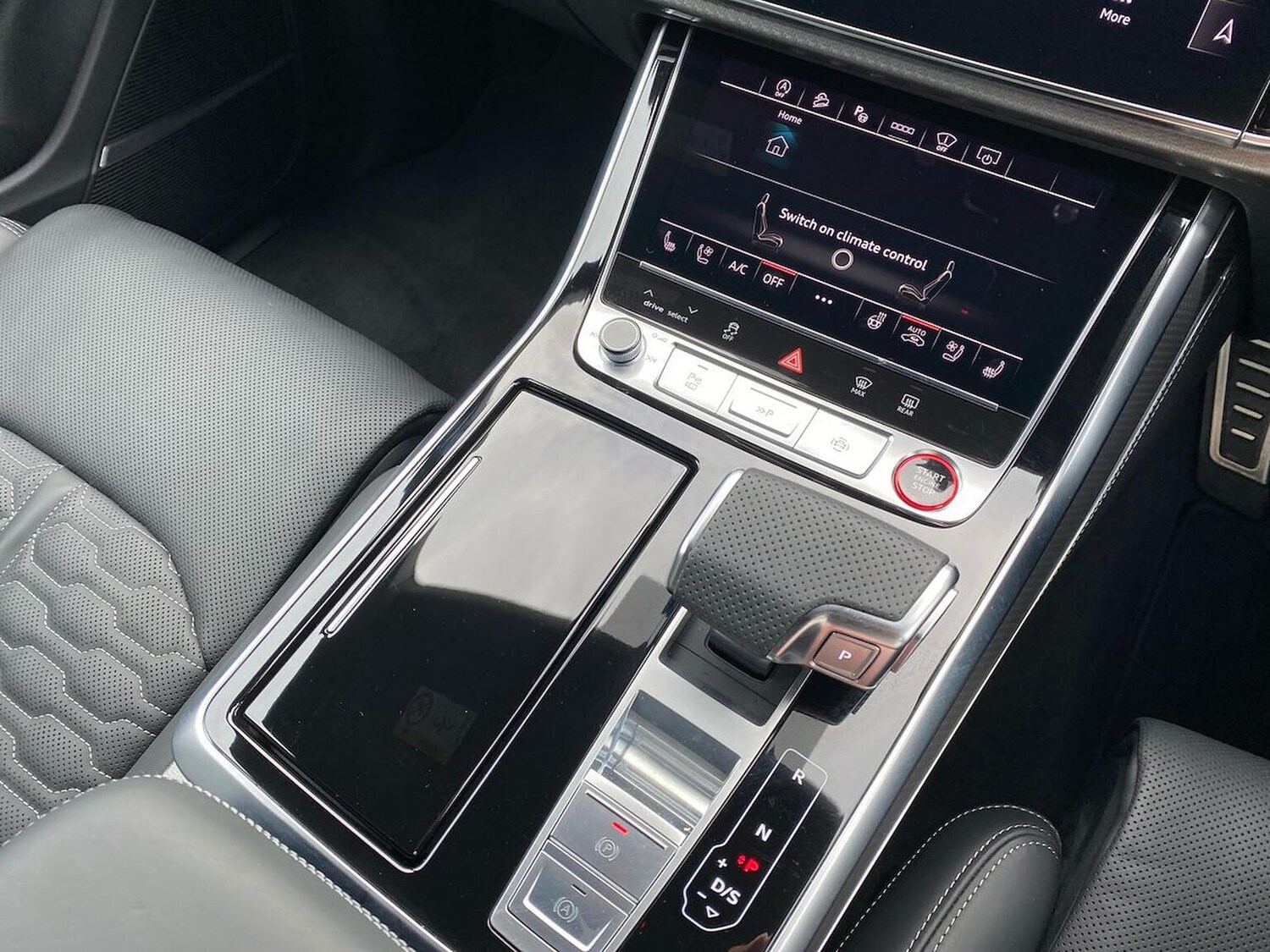 Used Audi RS Q8 2025 for sale - 77845306: Photo 13