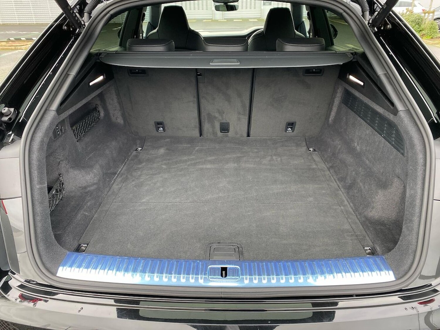 Used Audi RS Q8 2025 for sale - 77845306: Photo 17