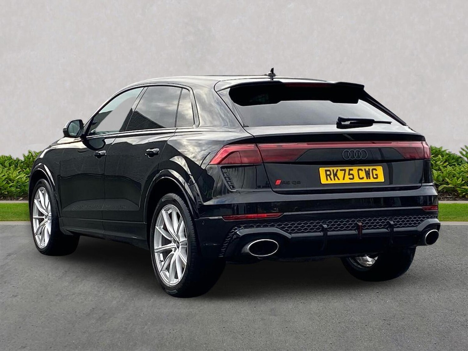 Used Audi RS Q8 2025 for sale - 77845306: Photo 2