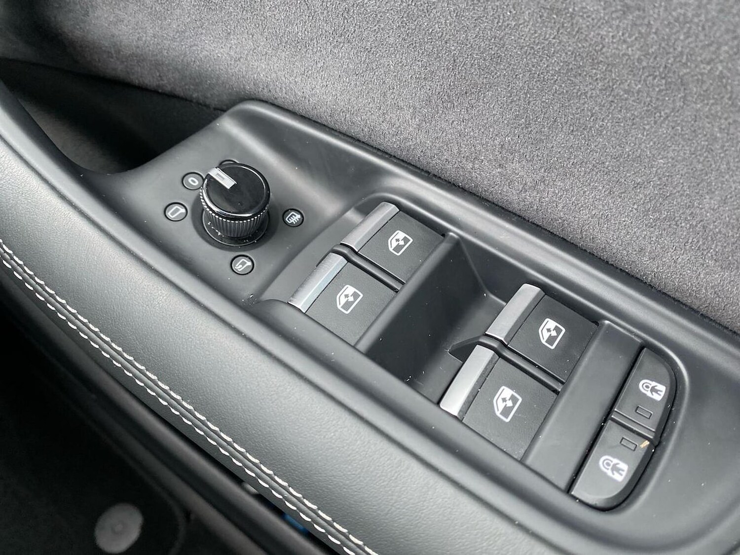 Used Audi RS Q8 2025 for sale - 77845306: Photo 21