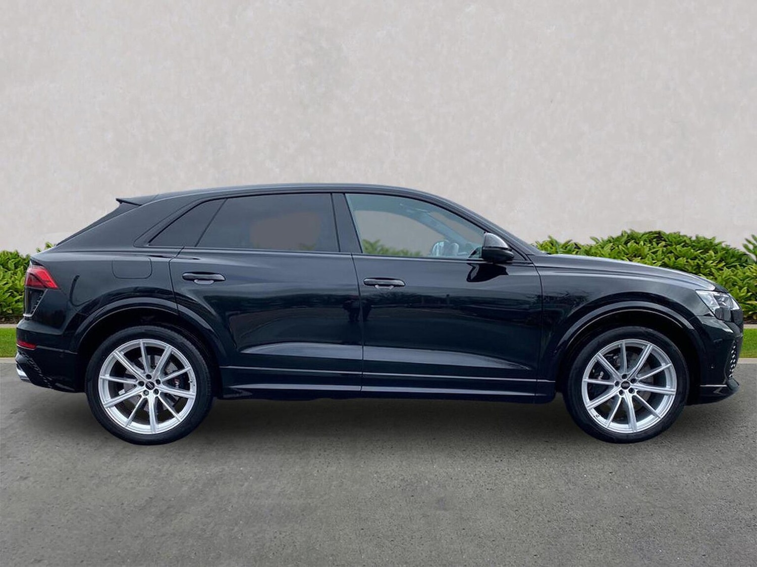 Used Audi RS Q8 2025 for sale - 77845306: Photo 3