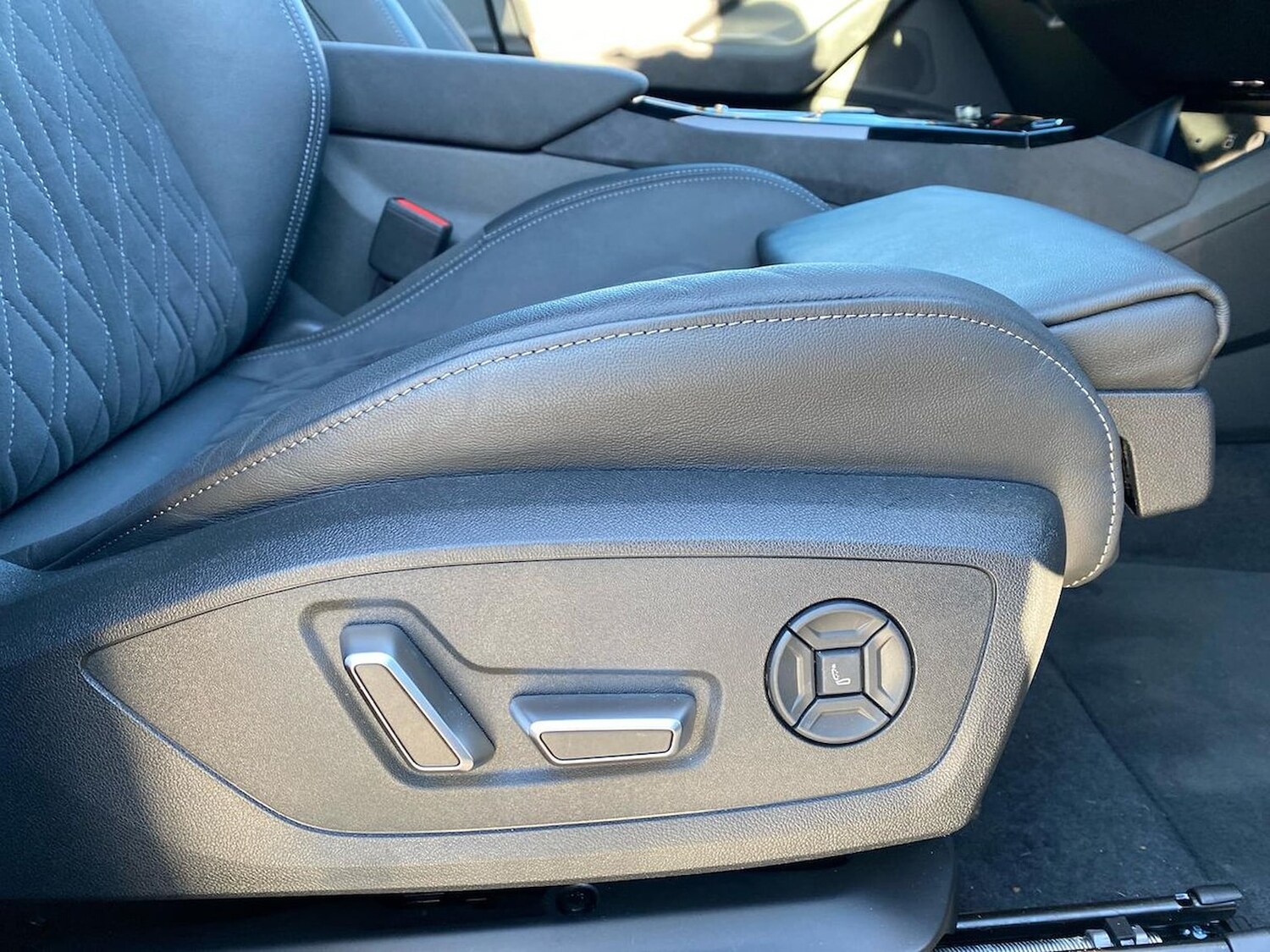 Used Audi Q6 e-tron 2025 for sale - 78191213: Photo 32