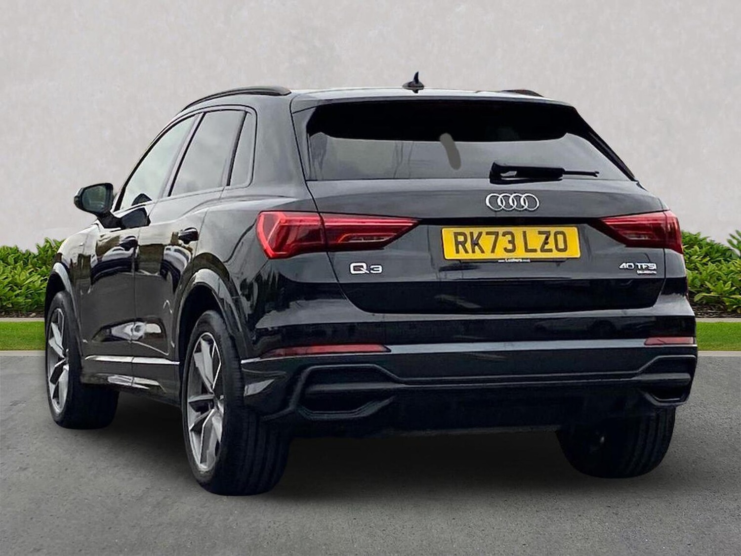 Used Audi Q3 2023 for sale - 76305454: Photo 2