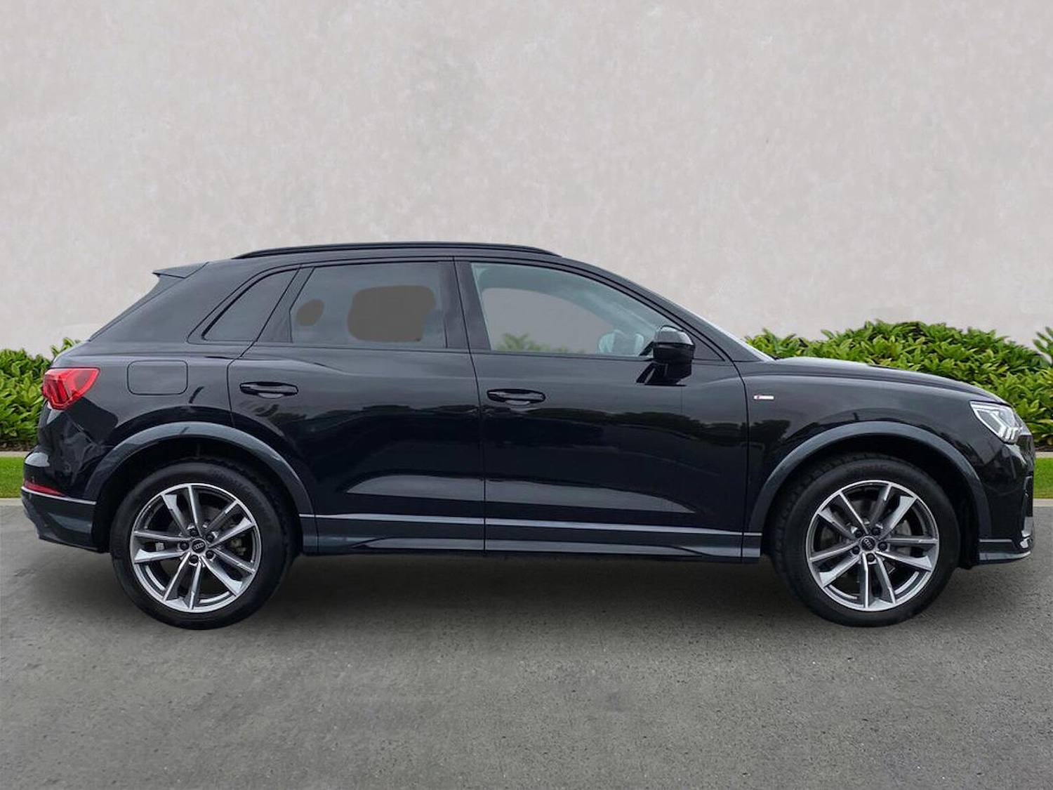 Used Audi Q3 2023 for sale - 76305454: Photo 3