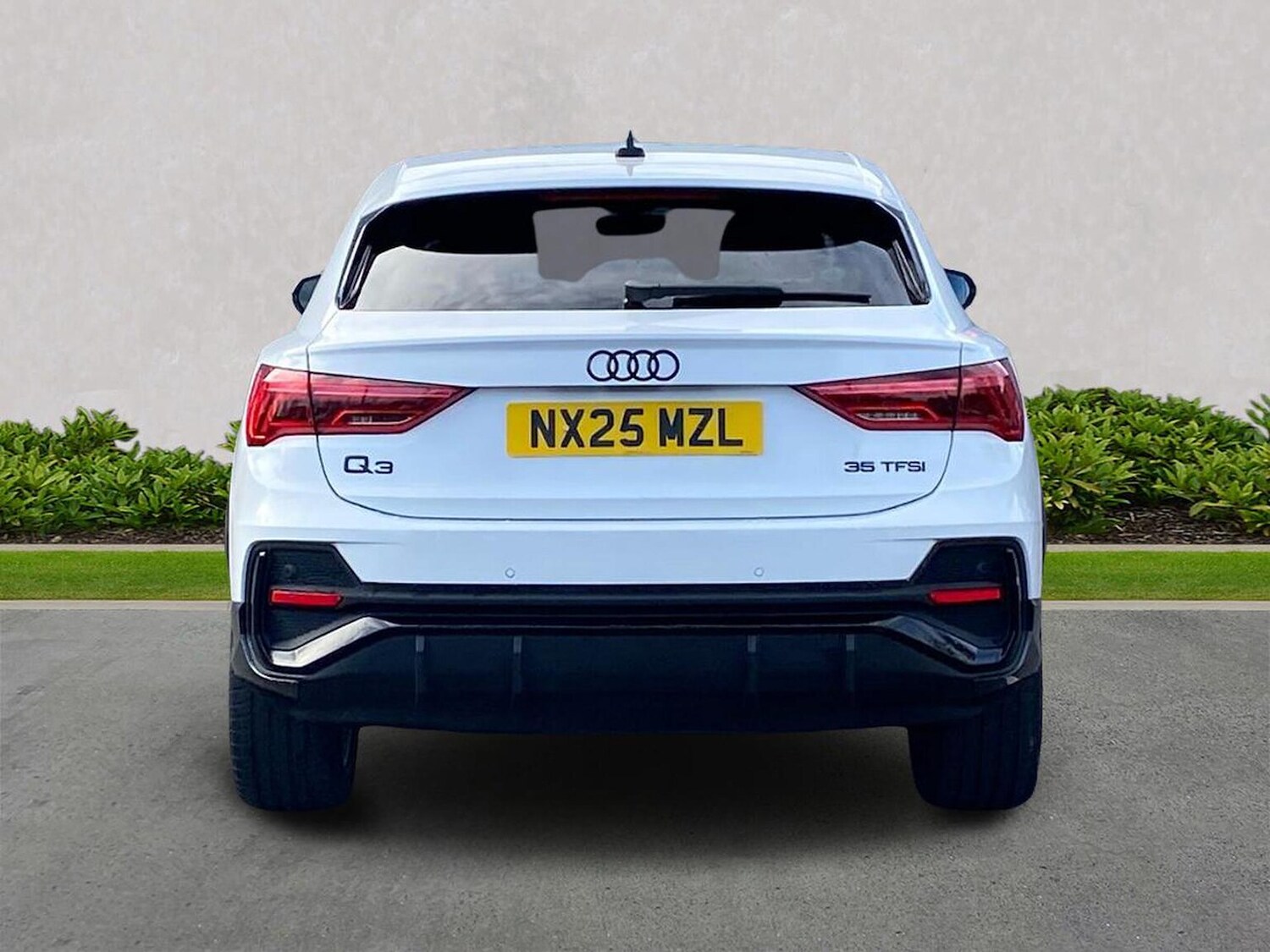 Used Audi Q3 2025 for sale - 76541898: Photo 4