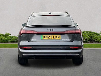 Used Audi e-tron 2023 for sale - 79379526: Photo
