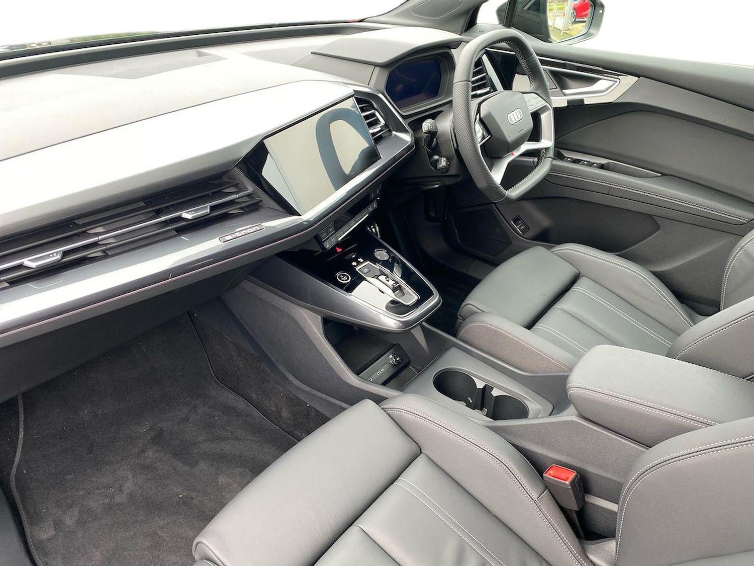 Used Audi Q4 e-tron 2025 for sale - 77487987: Photo 7