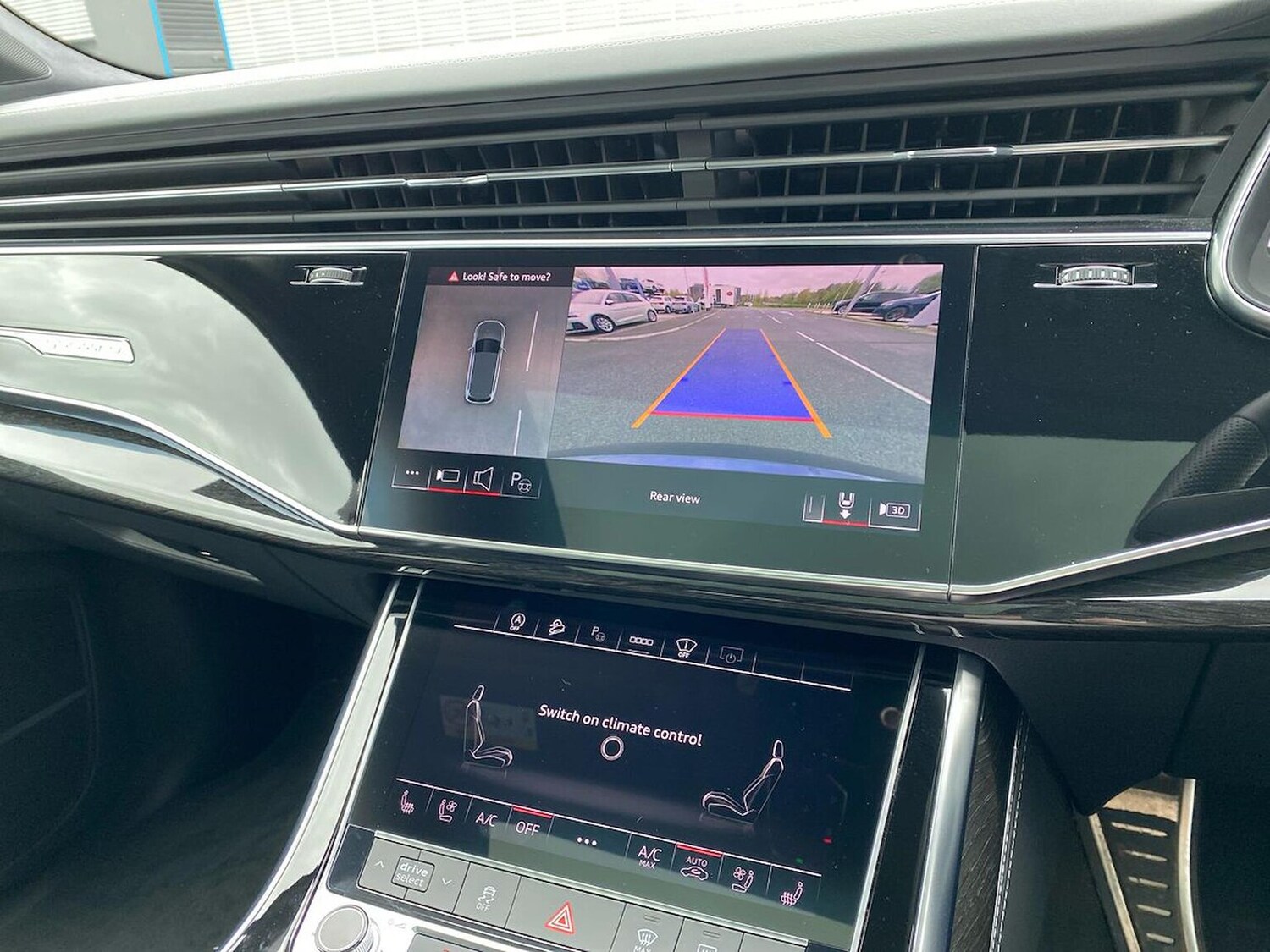 Used Audi Q7 2023 for sale - 78192434: Photo 25