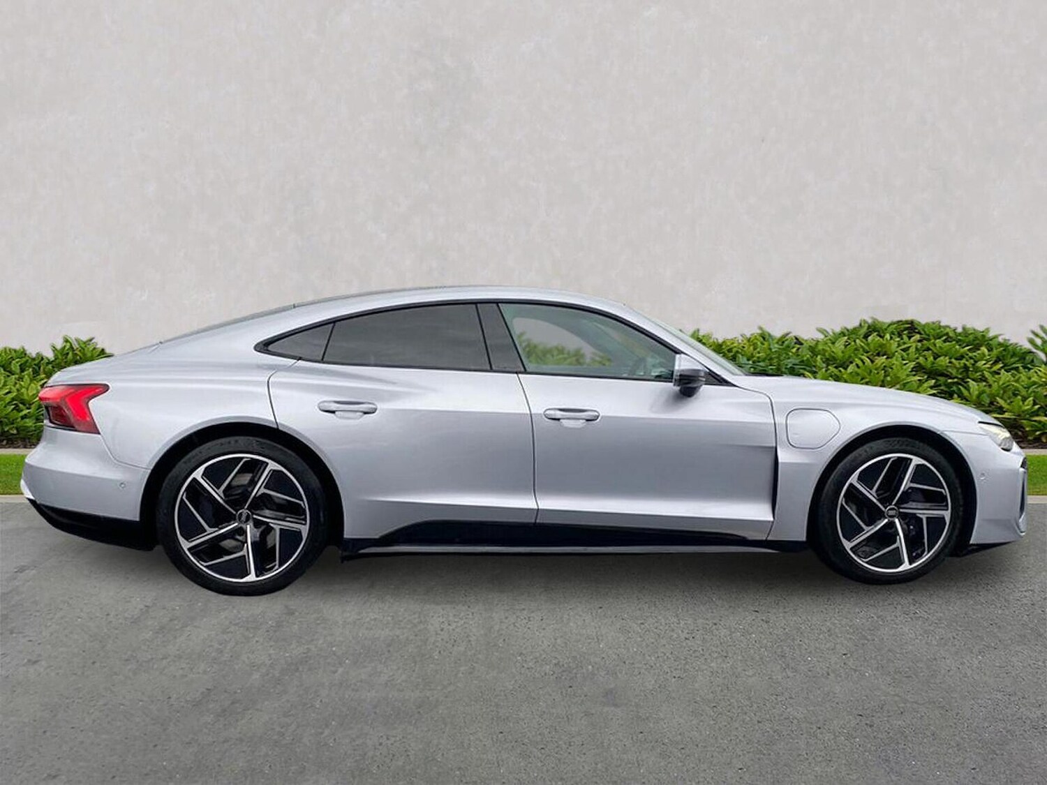 Used Audi e-tron GT 2025 for sale - 76830733: Photo 3