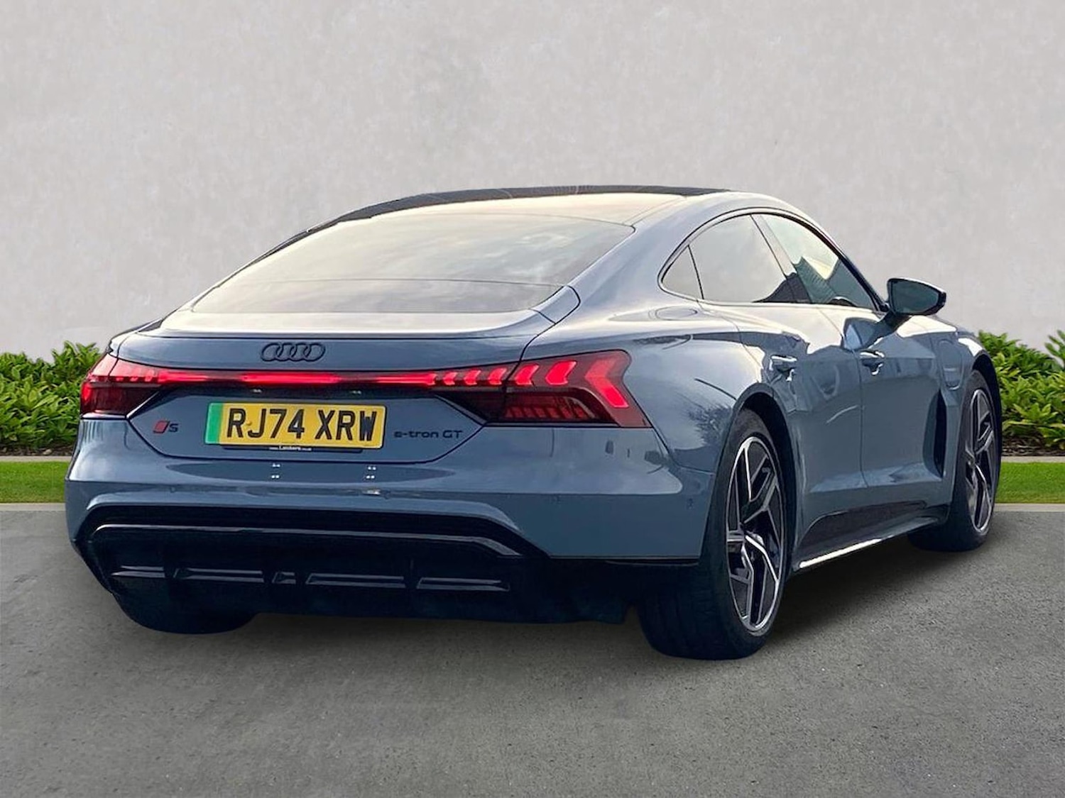 Used Audi e-tron GT 2024 for sale - 76253704: Photo 18