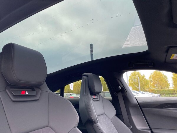 Used Audi e-tron GT 2024 for sale - 76253704: Photo 32