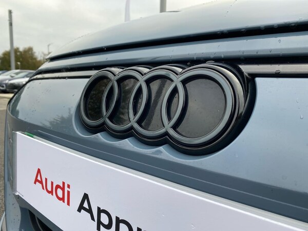 Used Audi e-tron GT 2024 for sale - 76253704: Photo 33