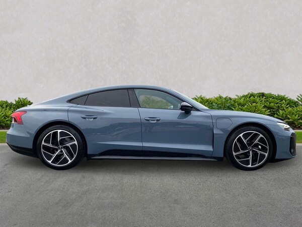 Used Audi e-tron GT 2024 for sale - 76253704: Photo 3