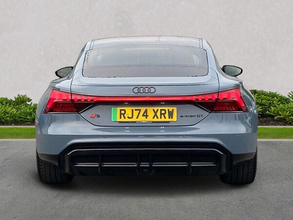Used Audi e-tron GT 2024 for sale - 76253704: Photo 4