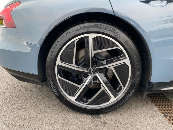 Used Audi e-tron GT 2024 for sale - 76253704: Photo 6
