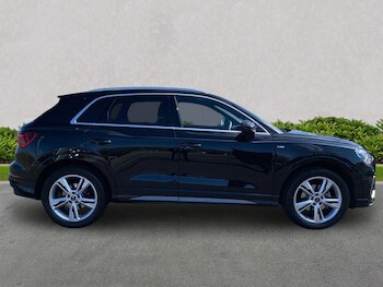 Used Audi Q3 2025 for sale - 78332468: Photo