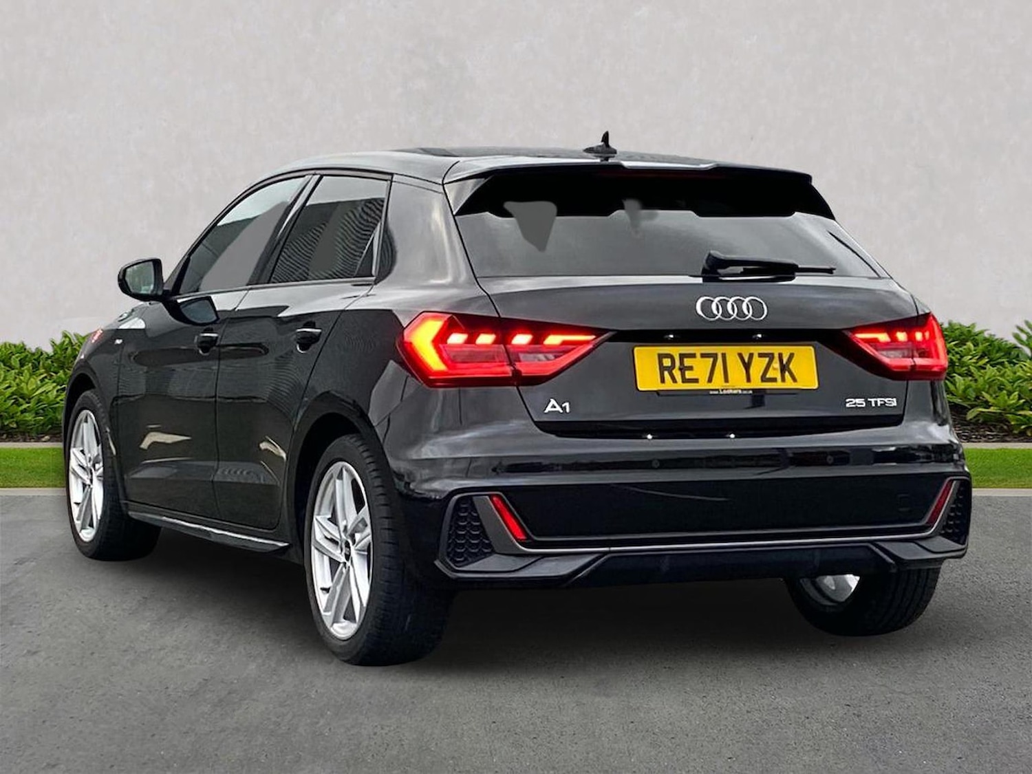 Used Audi A1 2021 for sale - 76748404: Photo 2