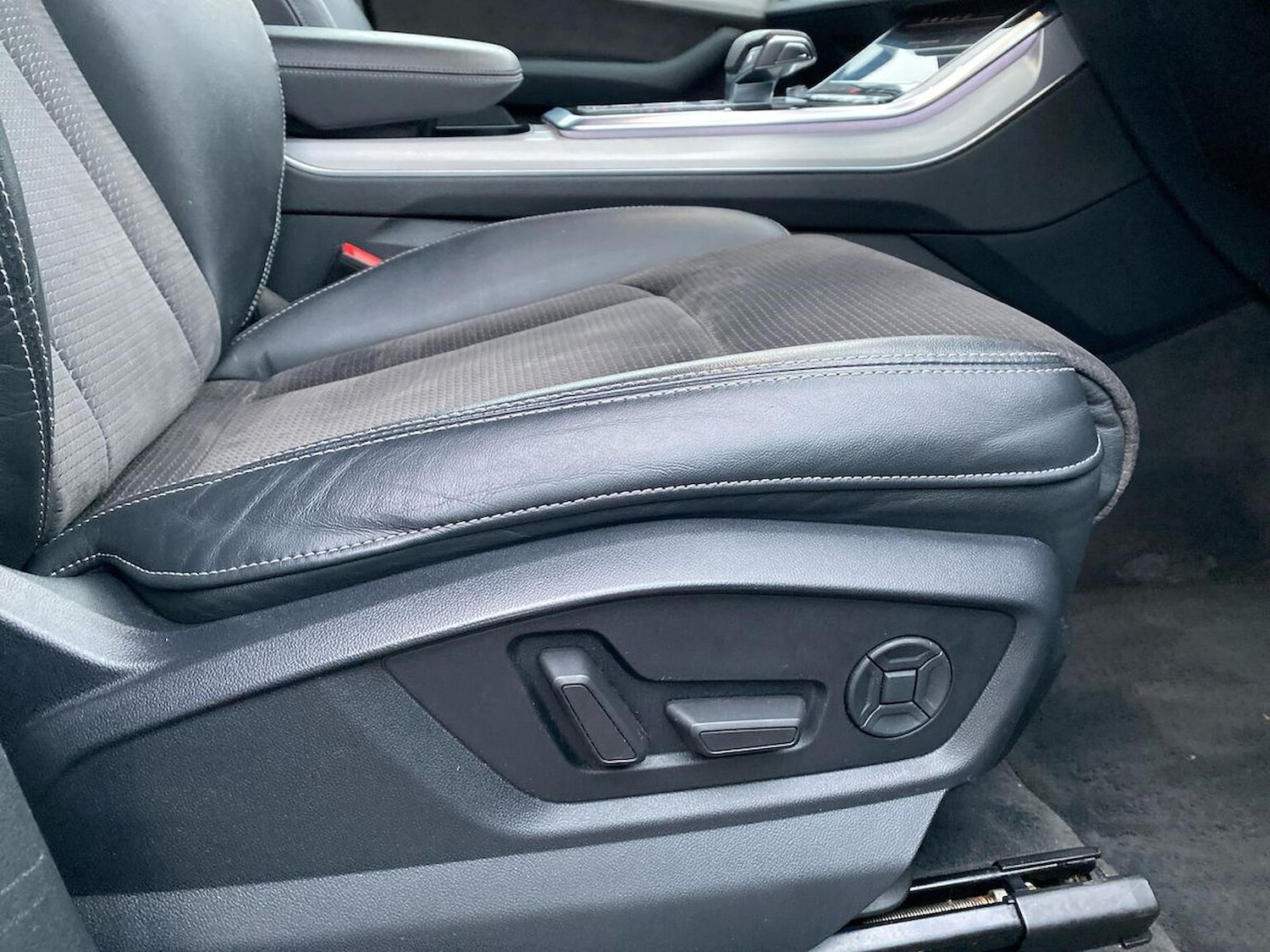 Used Audi Q8 2020 for sale - 77676273: Photo 30