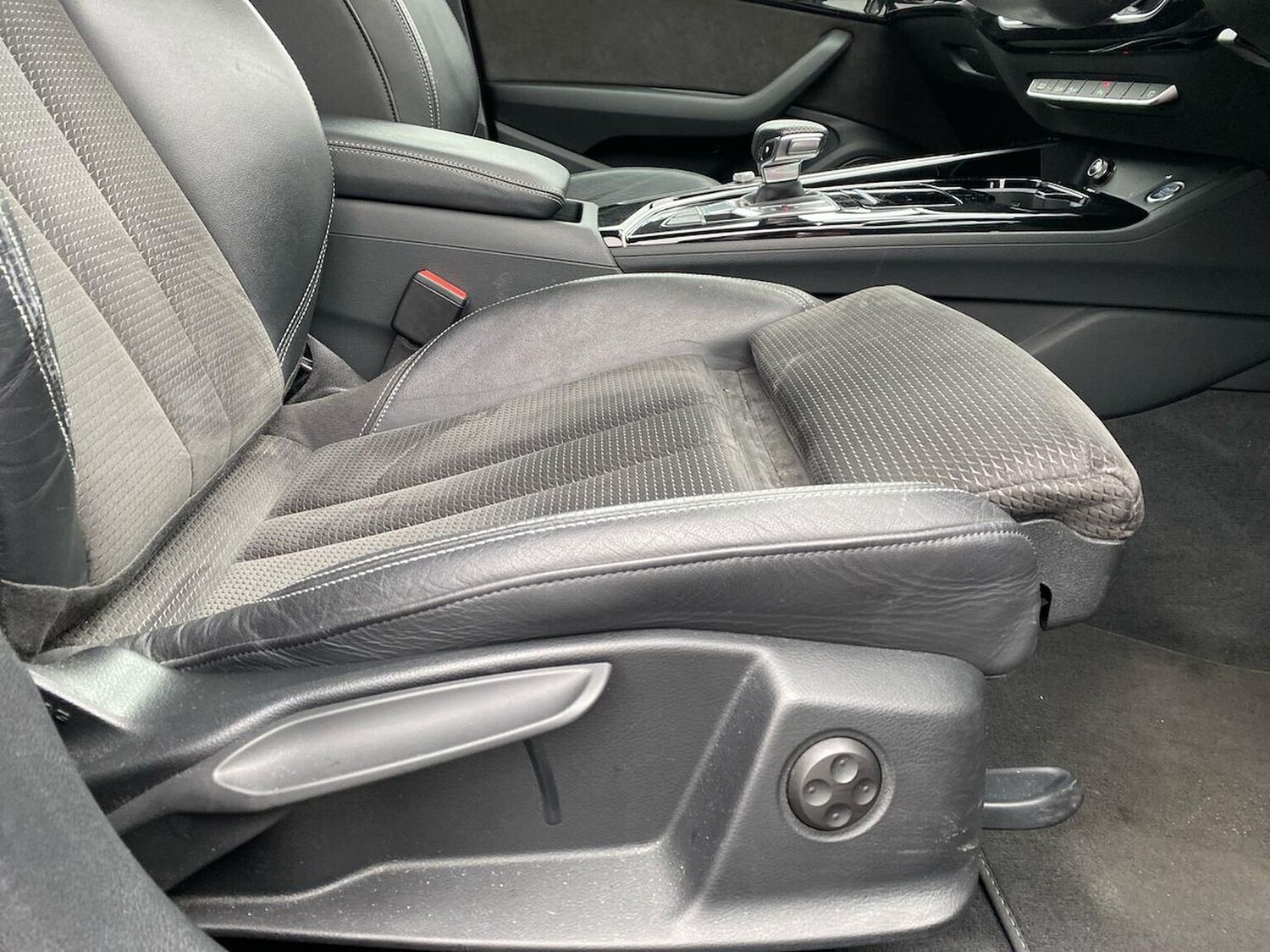 Used Audi A4 2020 for sale - 77487888: Photo 30