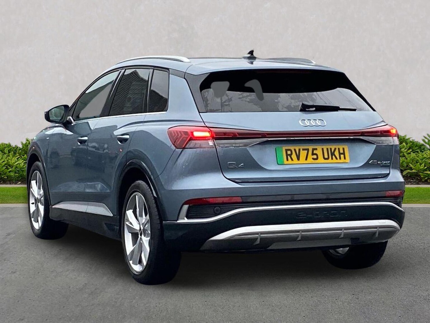 Used Audi Q4 e-tron 2025 for sale - 77487959: Photo 2