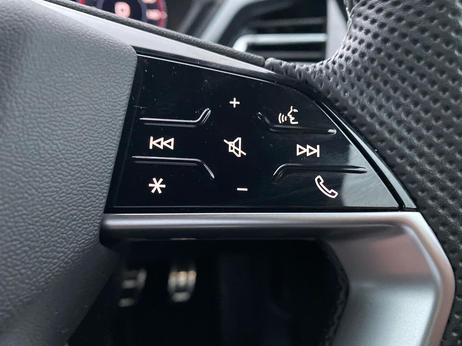 Used Audi Q4 e-tron 2025 for sale - 77487959: Photo 26