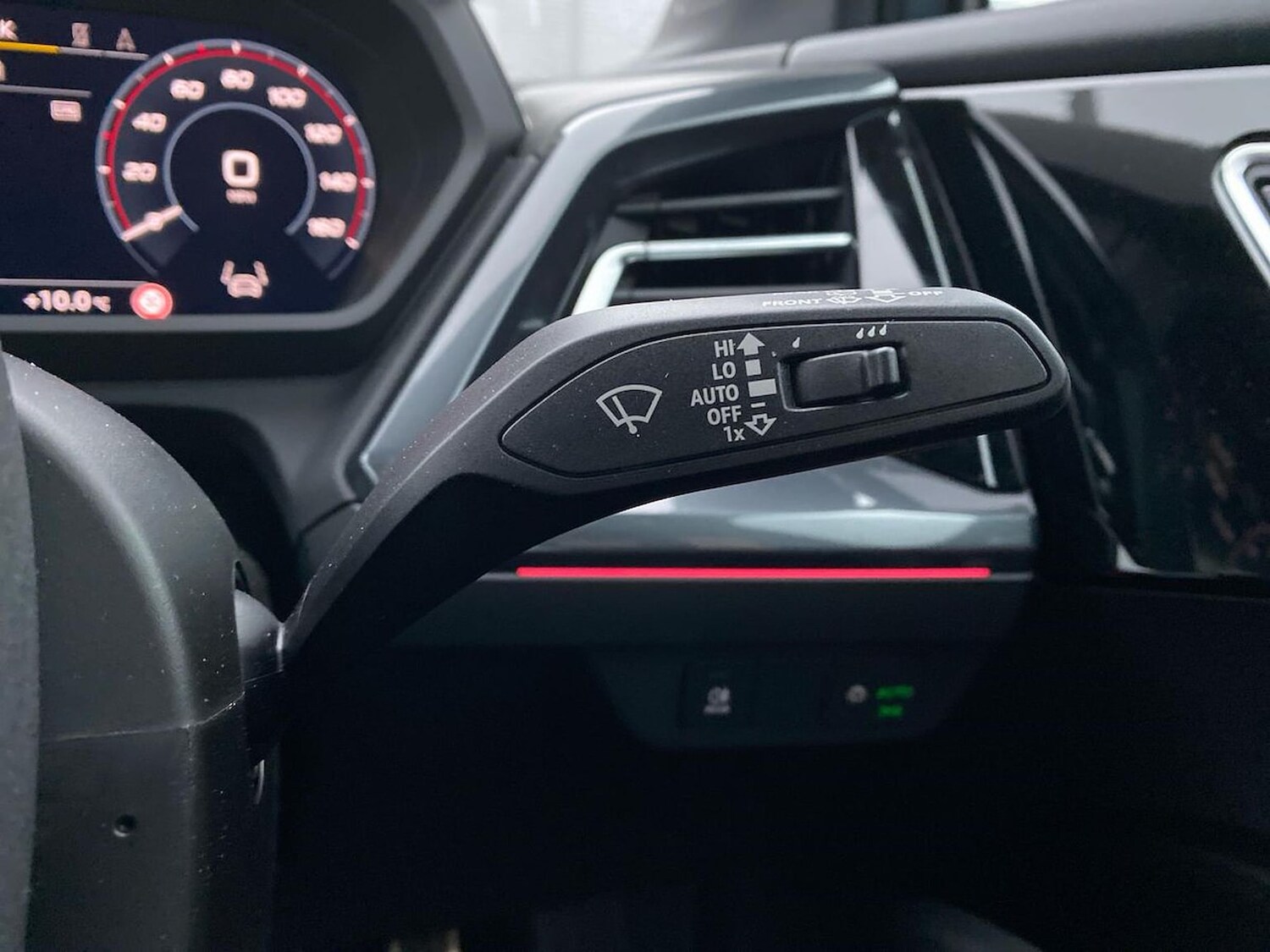 Used Audi Q4 e-tron 2025 for sale - 77487959: Photo 28