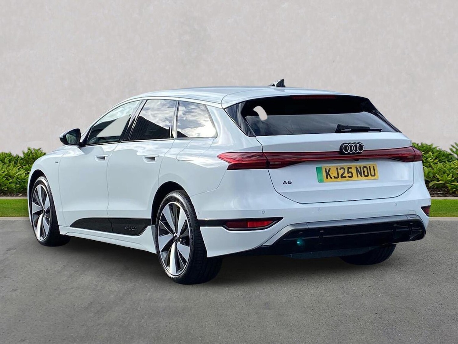 Used Audi A6 2025 for sale - 77845304: Photo 2