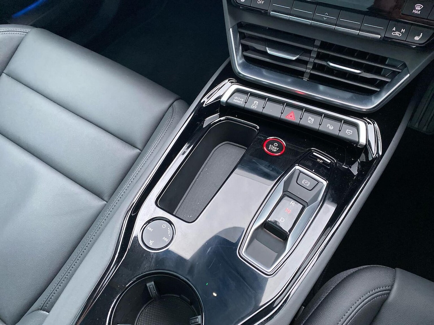 Used Audi e-tron GT 2025 for sale - 77745141: Photo 13