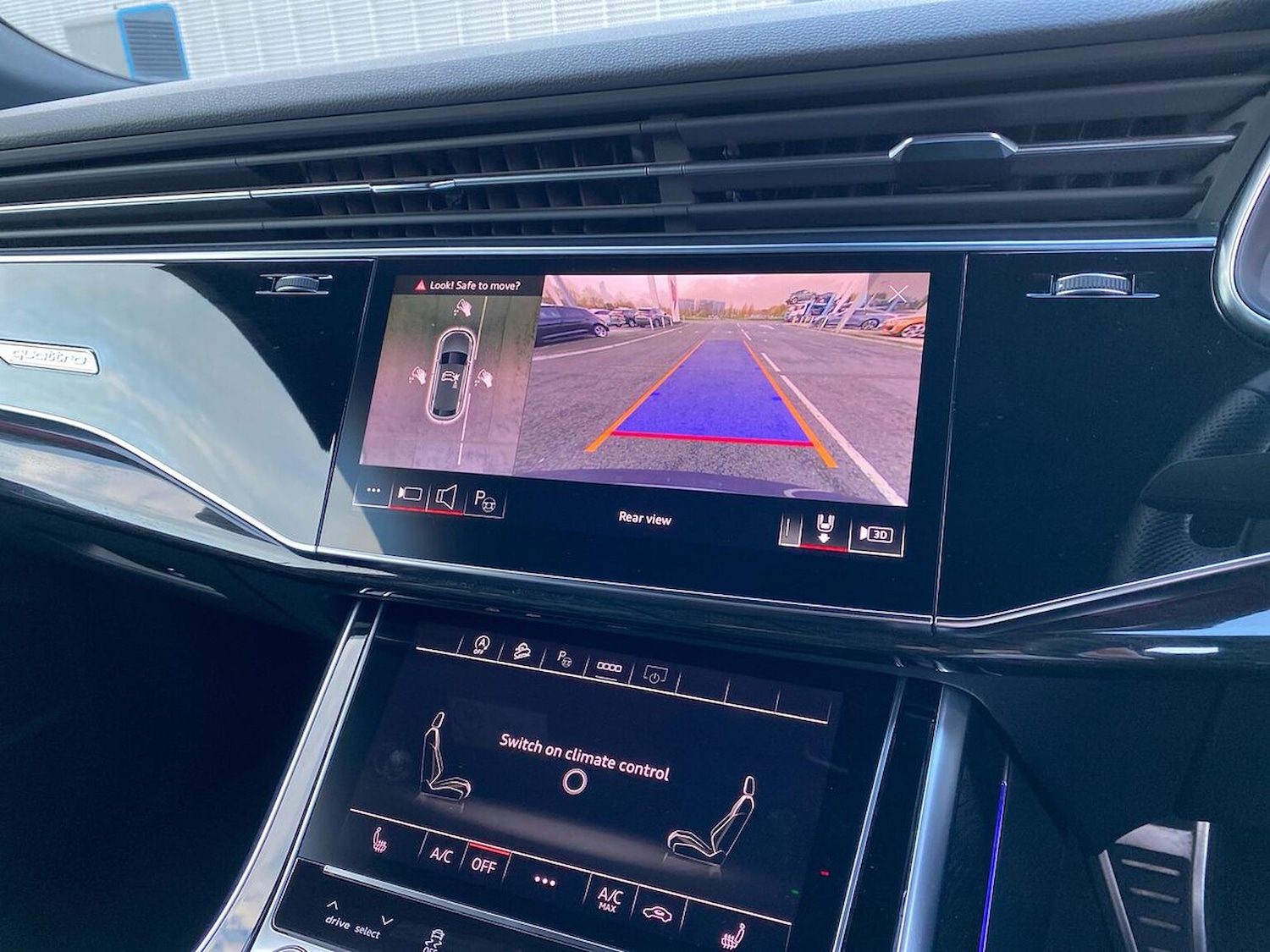 Used Audi Q8 2022 for sale - 76504945: Photo 23