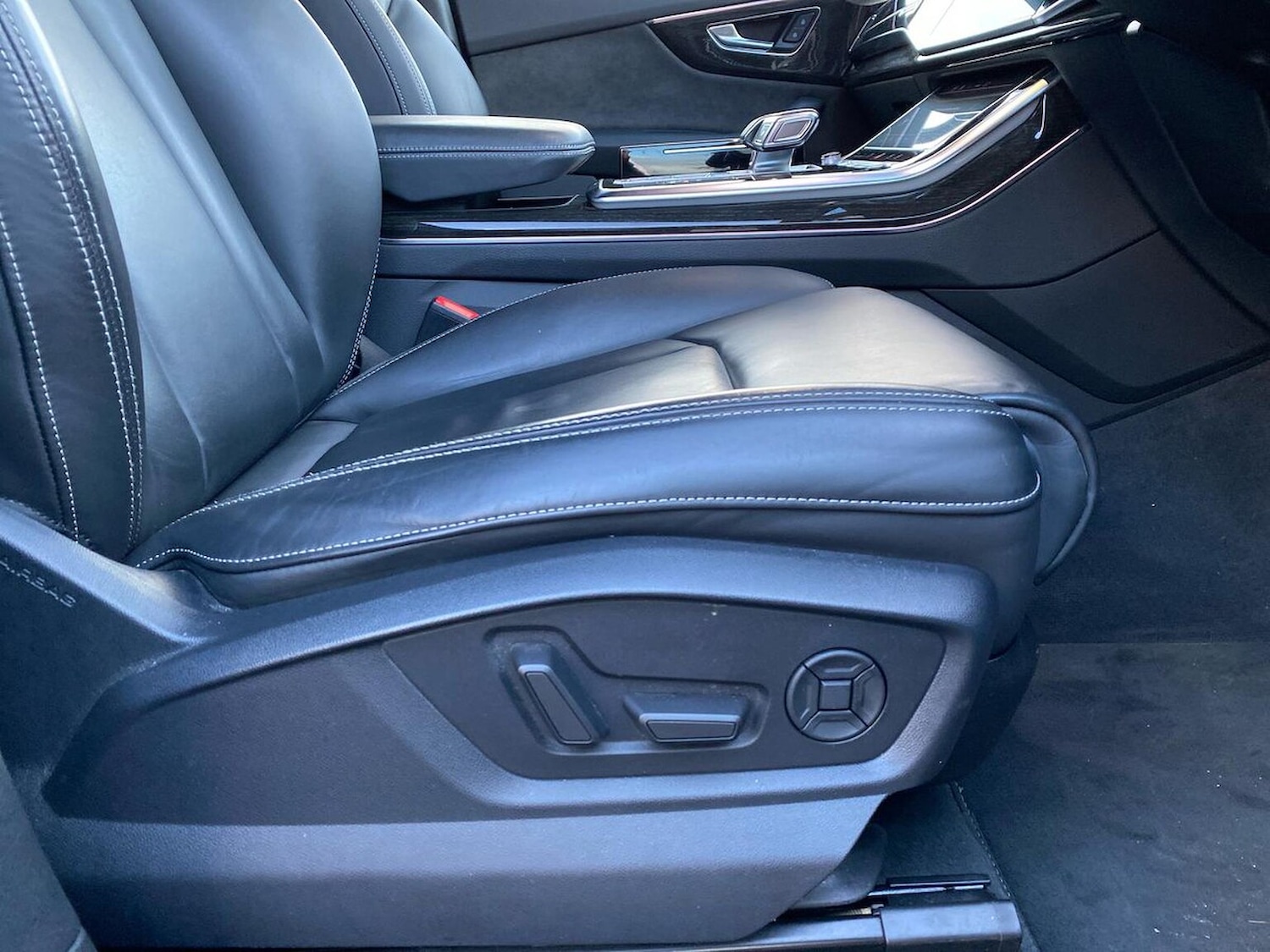 Used Audi Q8 2022 for sale - 76504945: Photo 30