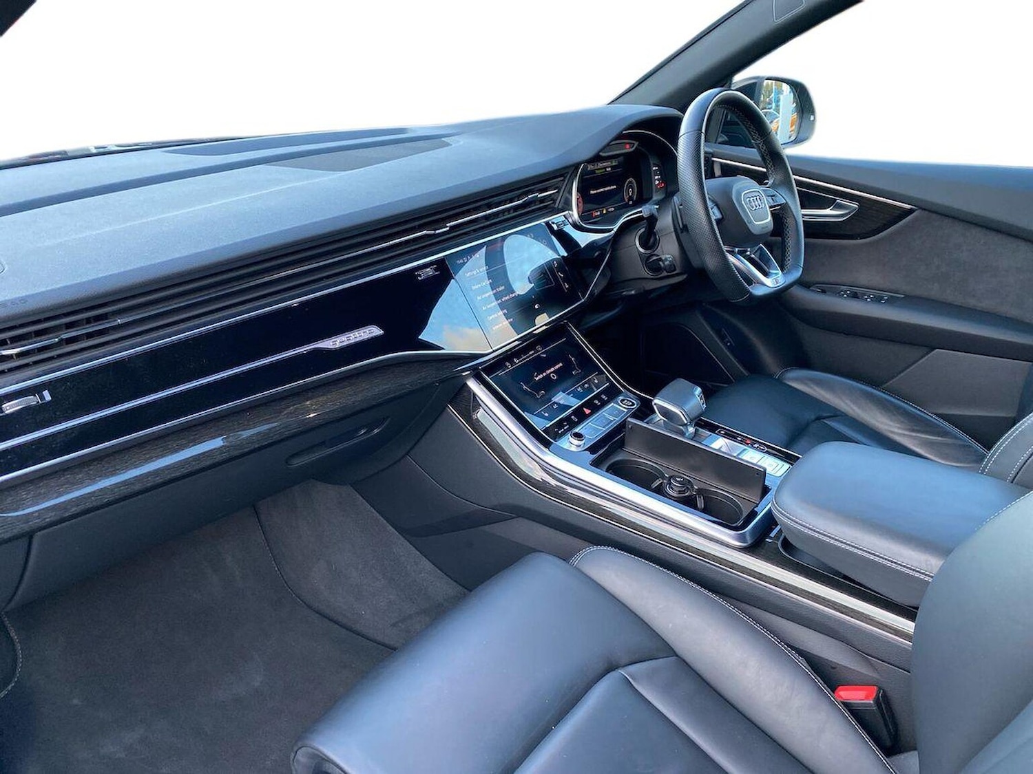 Used Audi Q8 2022 for sale - 76504945: Photo 7