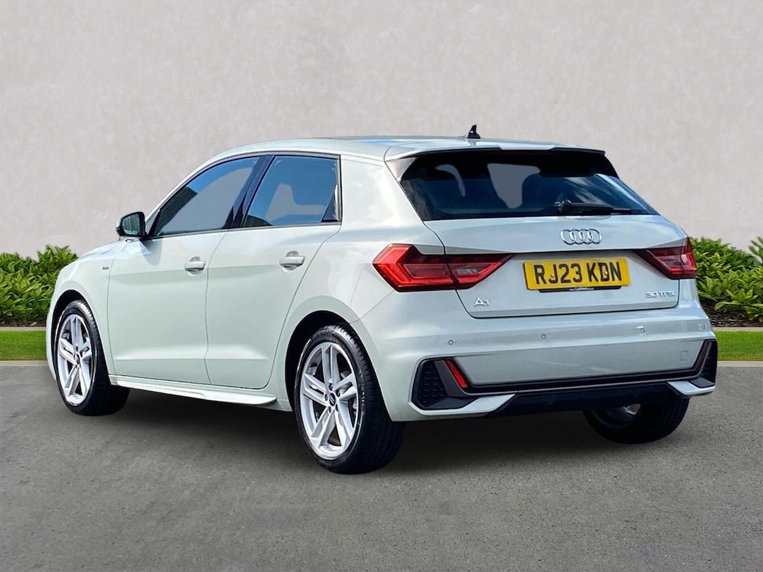 Used Audi A1 2023 for sale - 78192402: Photo 2