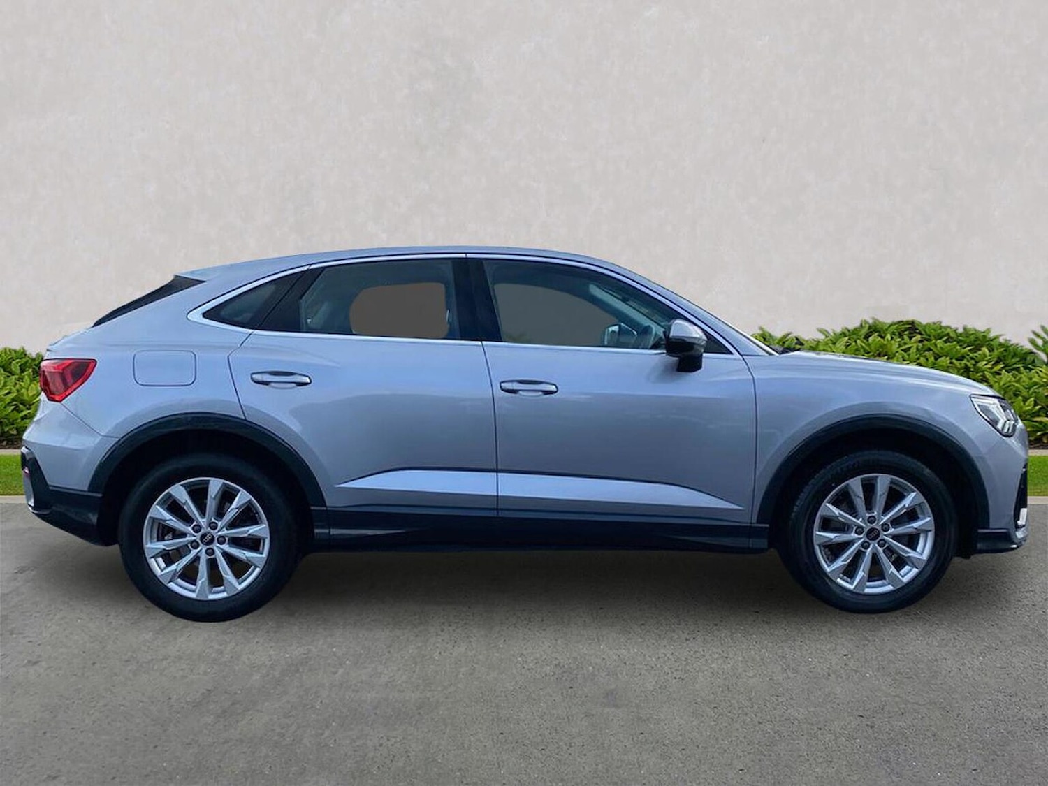 Used Audi Q3 2022 for sale - 76330026: Photo 3