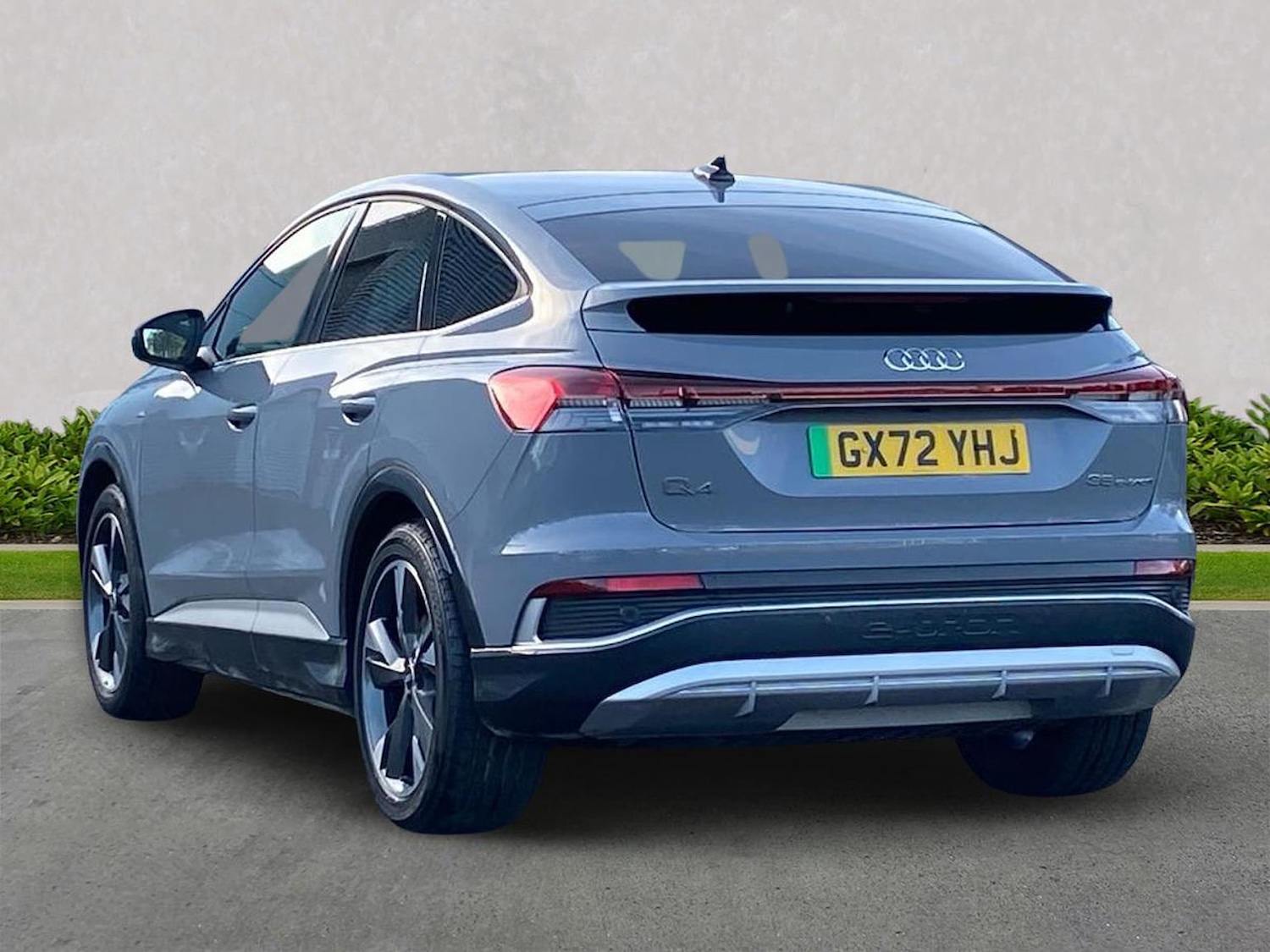 Used Audi Q4 e-tron 2022 for sale - 76777283: Photo 2