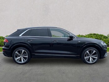 Used Audi Q8 2021 for sale - 78332587: Photo