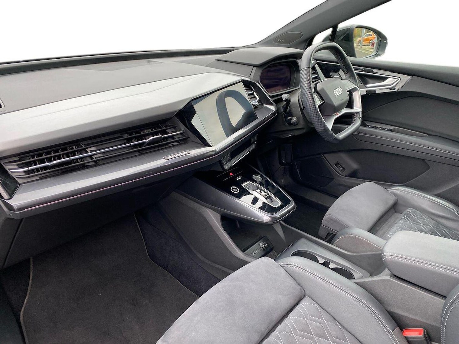 Used Audi Q4 e-tron 2021 for sale - 76663044: Photo 7