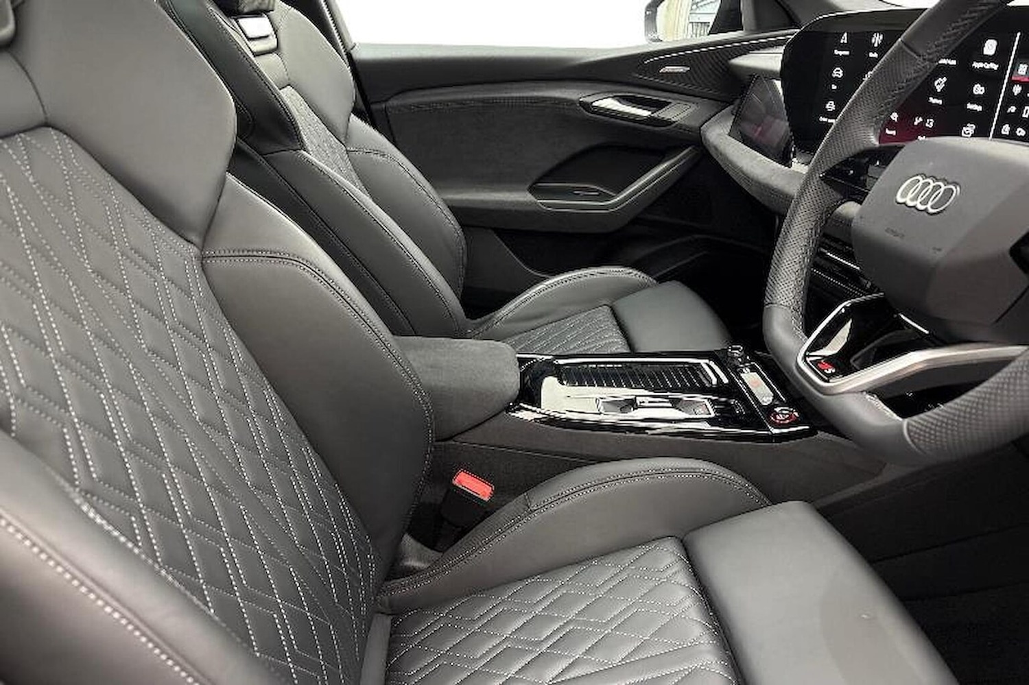 Used Audi Q6 e-tron 2025 for sale - 78192426: Photo 12