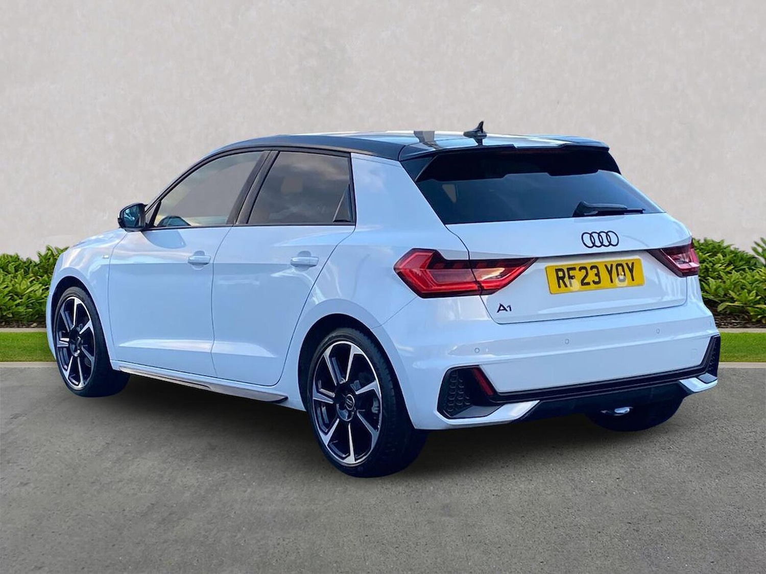 Used Audi A1 2023 for sale - 76762433: Photo 2